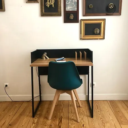 Hostel Living Lounge *