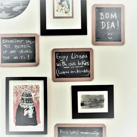 Hostel Living Lounge